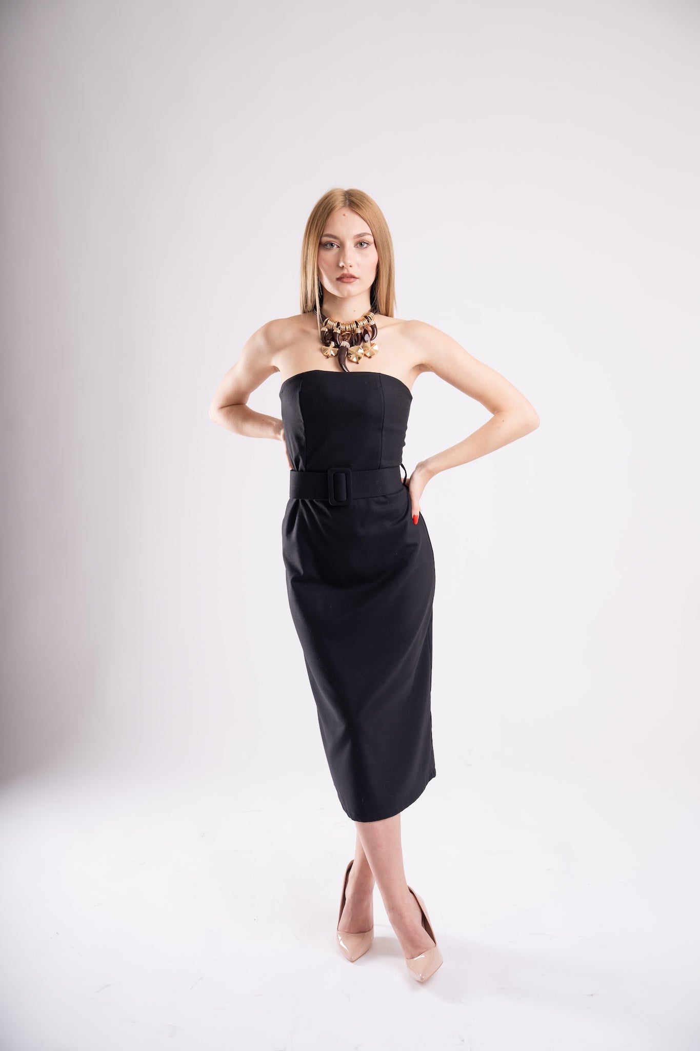 ABITO SCOLLO FRANCESE